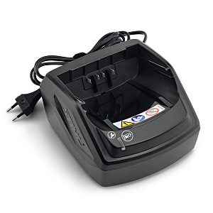 Standardní nabíječka AL 101